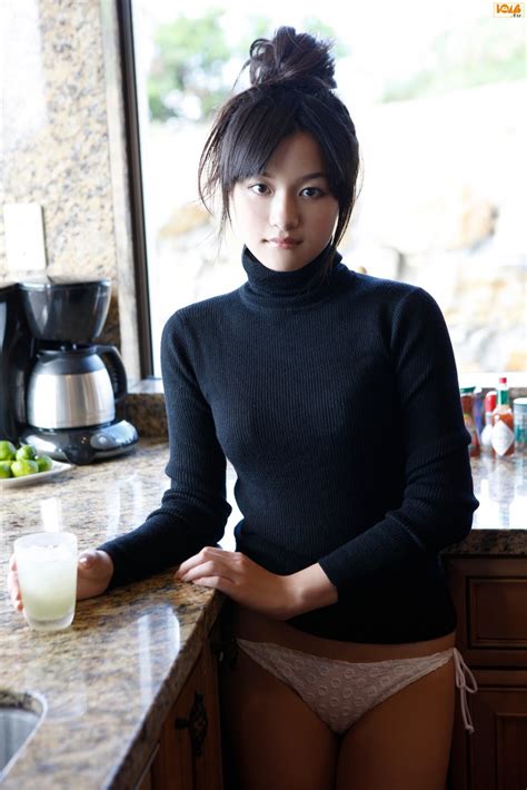 miyake hitomi black sweater in kitchen japanese girls 2011