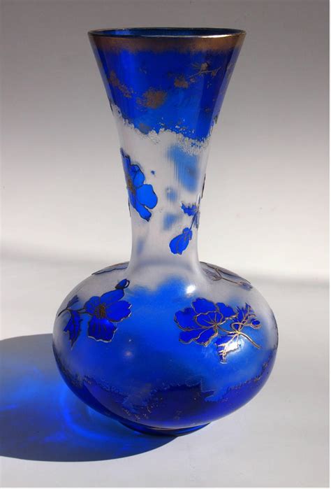 Bohemian Art Nouveau Harrach Blue To Clear Cameo Glass