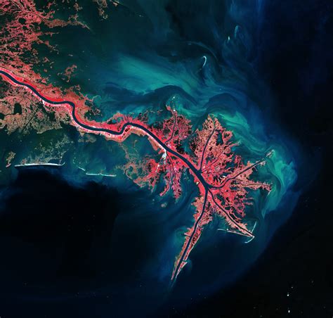 landforms   world coastal  oceanic landforms  river delta