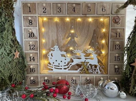 houten kerst adventskalender met verlichting kerst kerstkalender cadeau bol