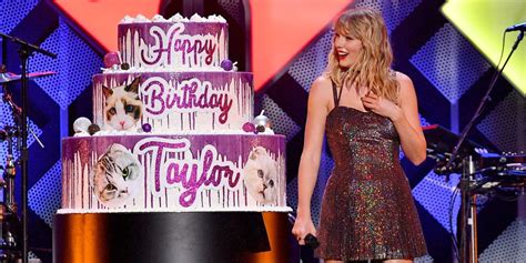 how taylor swift celebrated her 30th birthday at jingle ball