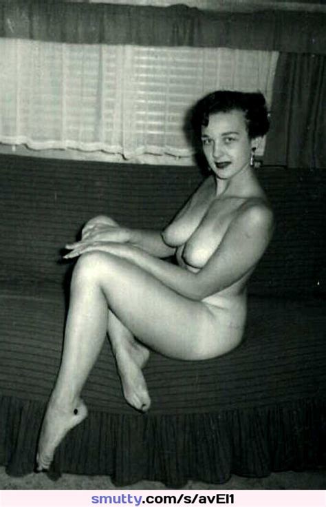 Vintage Nude Pinup Barepointedtoes