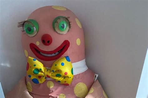 Original Bbc Mr Blobby Costume Sells On Ebay For More £60 000 From