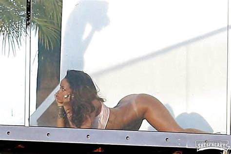 Rihanna Face Down Ass Up