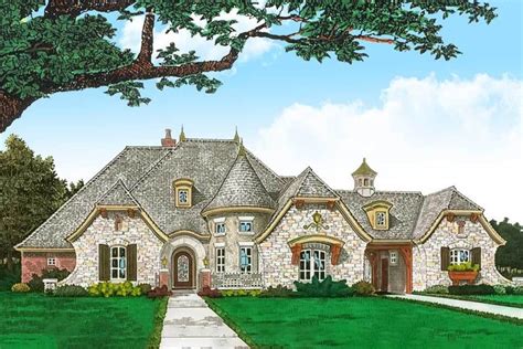 plan fm french country house plan  attractive turreted dining room french country