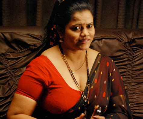 Malayalam Aunty Actress Photos ~ Actress Mirchi Gallery Spicy Photos