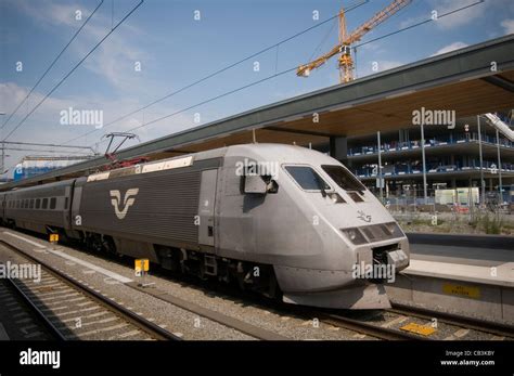 high speed train rail railway trains sweden swedish station sj