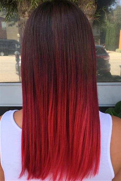 cabello largo de color rojo  peinados