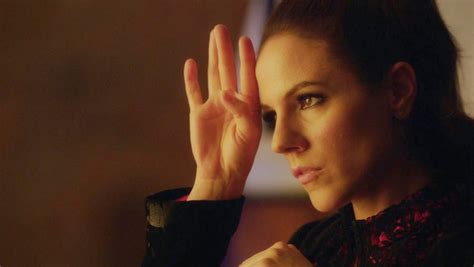 Lost Girl Season 5 Episode 5 Review Its Your Lucky Fae