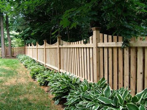 4 tall flat board cedar picket with scallop 1000 backyard fences