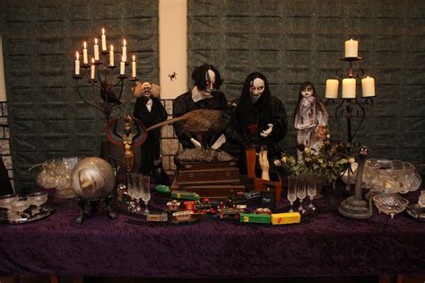 addams family halloween party chic party ideas