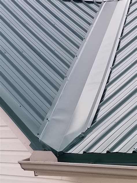 put metal roofing   valley   roof
