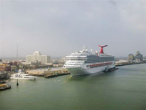 major cruise ship port closed due  hurricane harvey