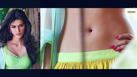 kriti sanon bollywood movie hot navel cleavage show pics