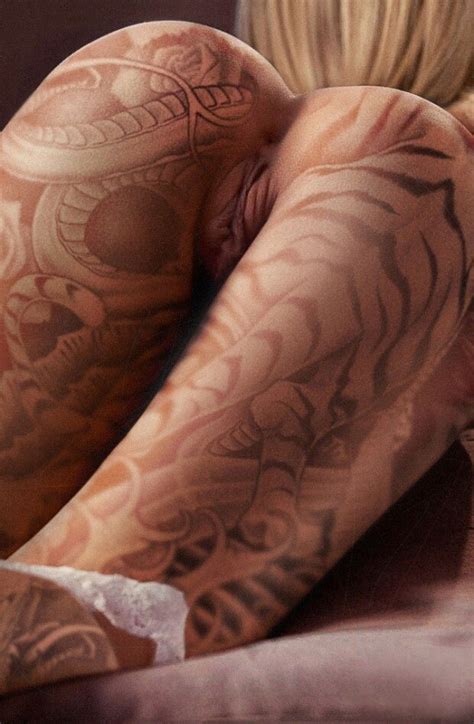 Henna Tattoo On This Beautiful Ass Of Nordic Girl Zsiminaa