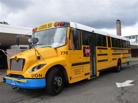 electric school bus fleet  ny state lion electric buses      power storage