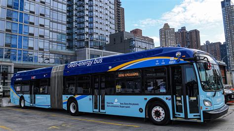 mta deploys   electric articulated bus fleet   street busway mass transit
