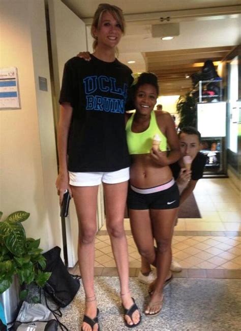 tallest girl i ve ever met 206cm 6ft9 by zaratustraelsabio tall
