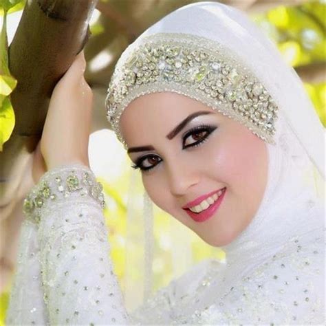 Beautiful Muslim Girl Hijab