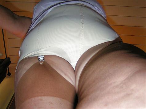 plumper in vintage gartered girdle brief porn pictures