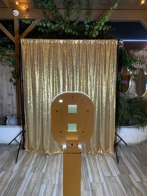selfie booth ring light booth — los angeles photo booth rentals