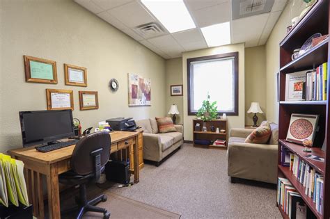 office suites quattro center