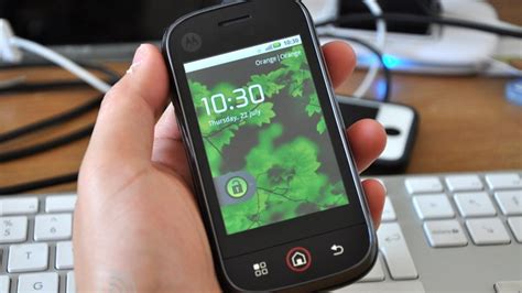 unofficial android   motorola cliq sneaks  cnet