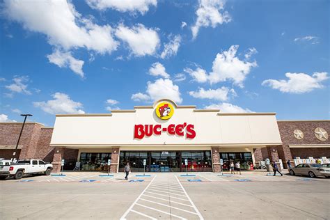 buc ees car wash near me buc ee s takeout and delivery 16 photos
