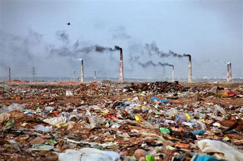 terrifying pictures  environmental pollution
