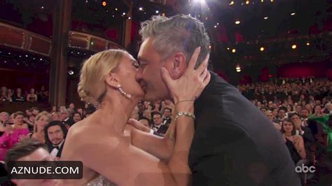 Jojo Rabbit Received A Congratulatory Kiss From Scarlett Johansson At