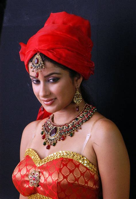 latest movie masala telugu actress madhurima hot photos