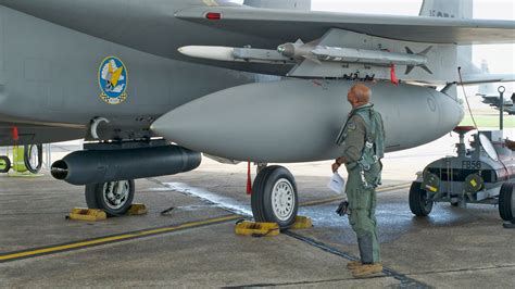 infrared search  track pod  shoot  target