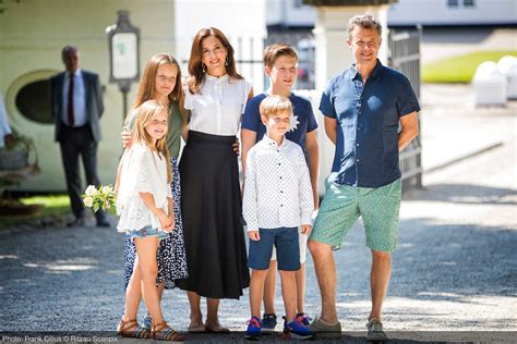 frederik  mary de danemark vacances  grasten noblesse royautes