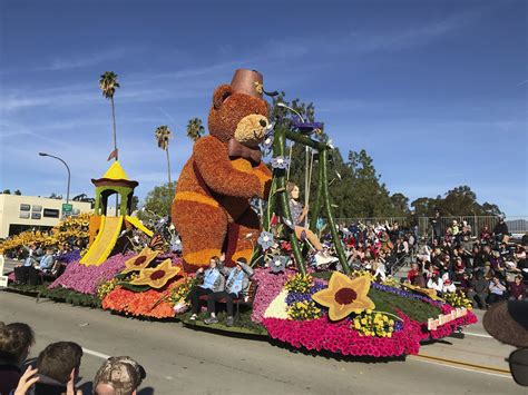 floats marching bands hit  streets  st rose parade