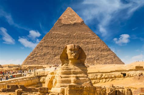 new international airport opens near egypt s pyramids of giza