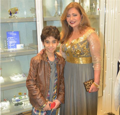 جولولي ليلى علوي بإطلالة ذهبية ساحرة في البحرين صور