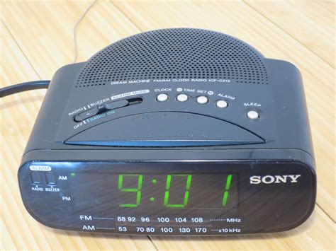 sony dream machine alarm clock radio  fm green led icf  tested