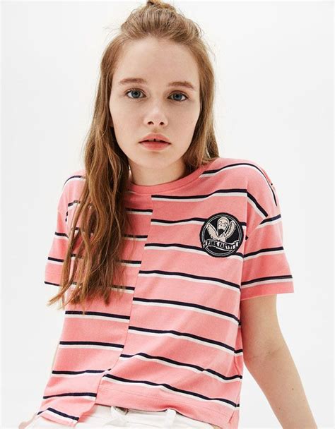 discover  latest trends  tees  bershka log    find  tees   products