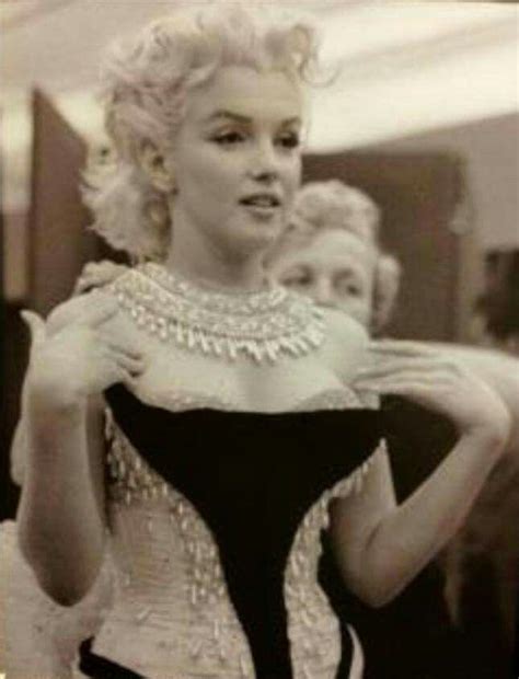 Pin By Natalie Pittman On Mm Marilyn Monroe Marilyn Monroe