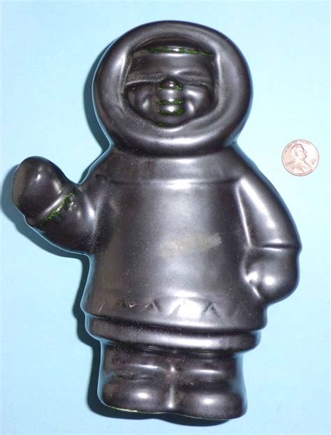 vintage  eskimoinuit black ceramic figurine handmade etsy