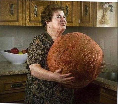 italian mother receives the corpse of her dead son italy