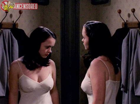 Christina Ricci Desnuda En The Man Who Cried