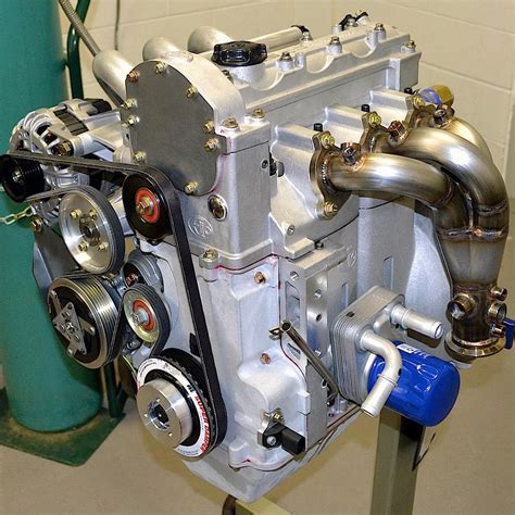 elio motors finally debuts    cylinder engine enginelabs