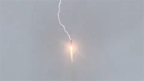 lightning strikes russian rocket in mid air rocket survives video