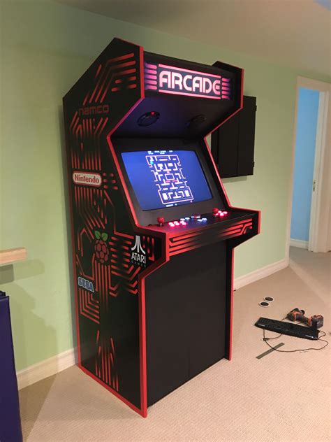 finished  arcade cabinet    hours  work