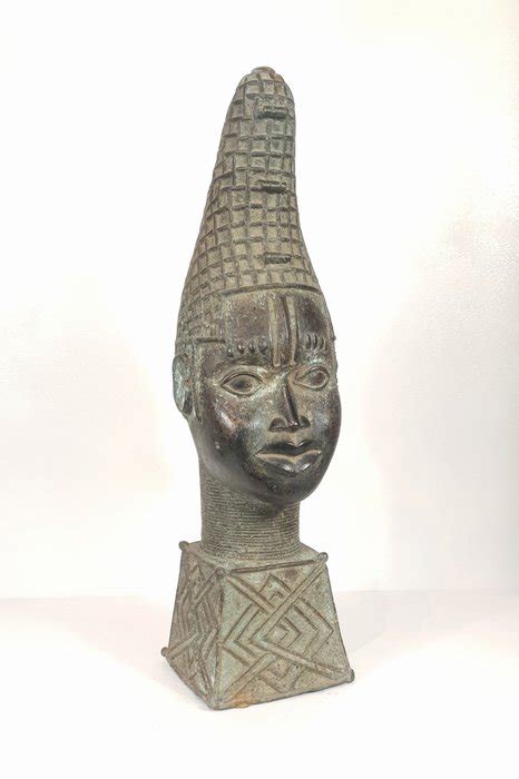 queen head  bronze   style  ife benign catawiki