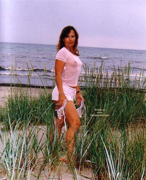 catti on the beach september 2004 voyeur web