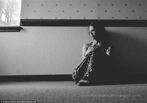 Emotional Photo Essay Reveals A Darker Side To The Delivery Room As
