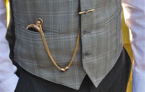pocket  straight chain   bar worn  vest buttonhole
