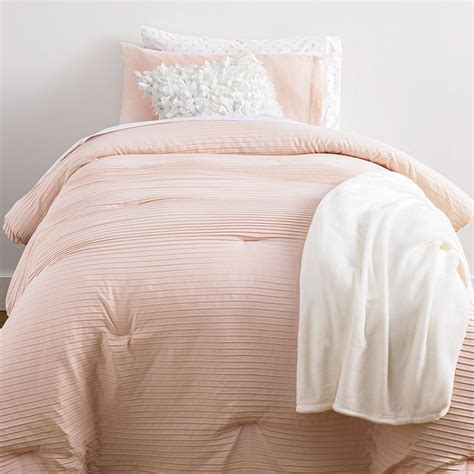 Dawn 4 Piece Bed In A Bag Comforter Set In Ashleigh Pink Twin Twin Xl